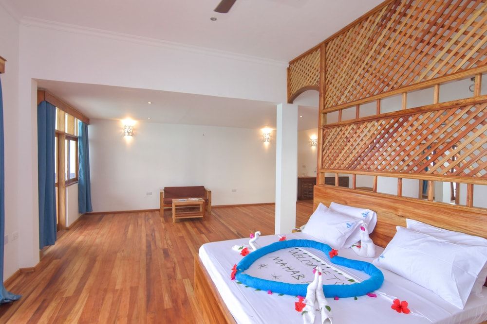 Mnarani Beach Cottages Penthouse Sea View with Jacuzzi