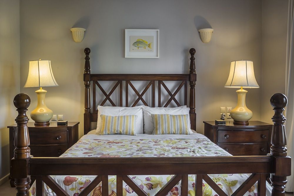 Superior Suite, Courtyard View (No 107)