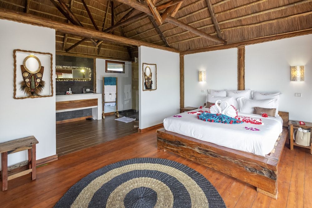 Jungle Villa with private 24 hours butler