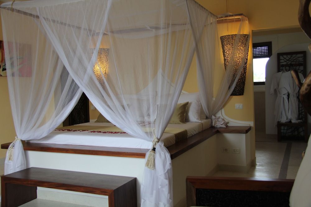 Fruit & Spice Wellness Resort Zanzibar Deluxe Double Room 11