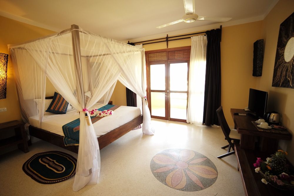 Fruit & Spice Wellness Resort Zanzibar Deluxe Double Room 7