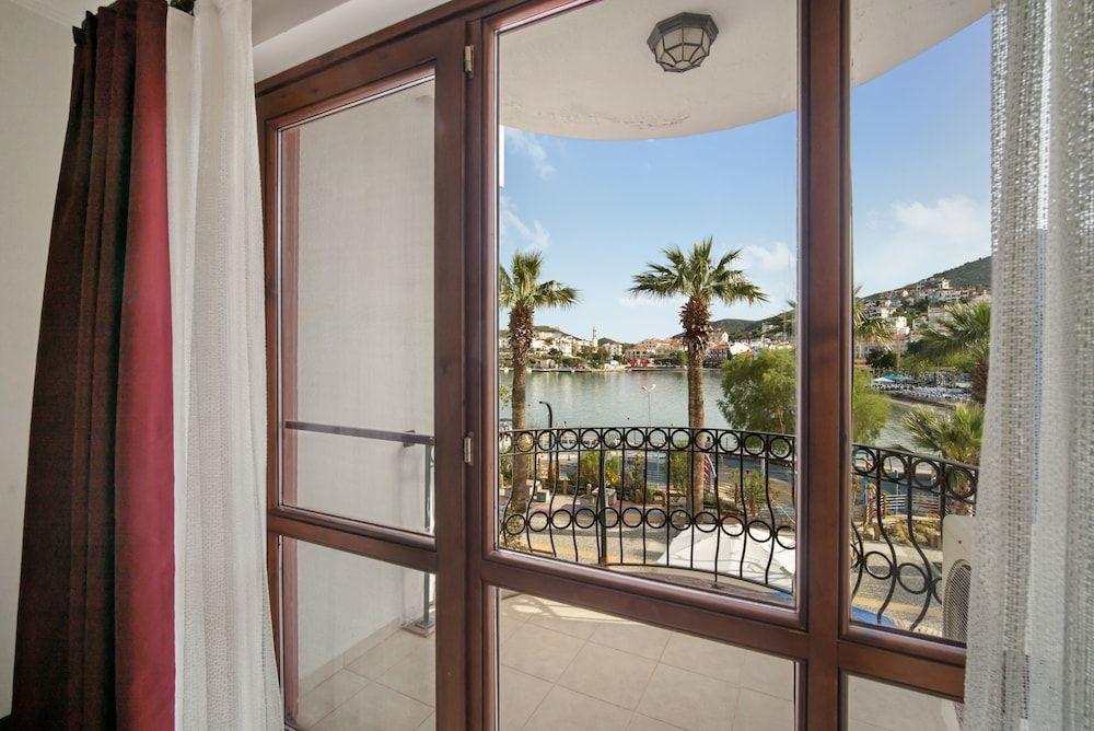 Fora Apart Hotel Deniz Manzarali 1+1 Apart Oda 4