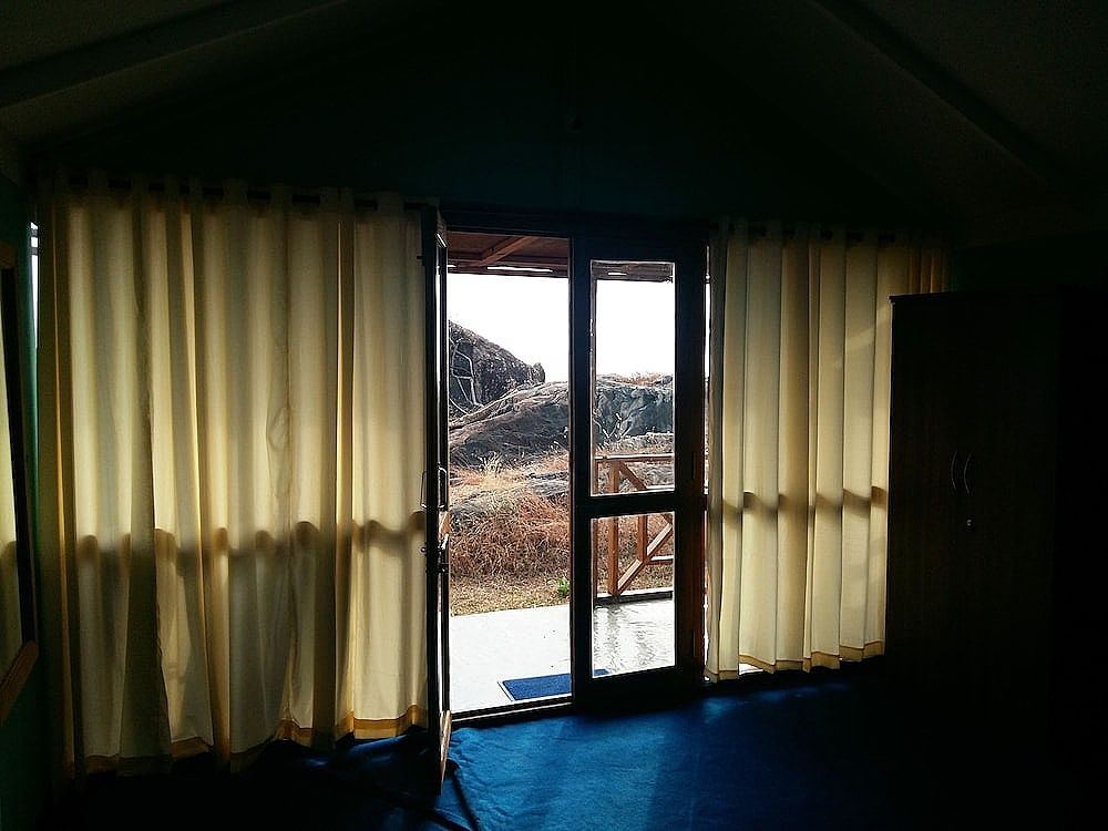 Neptune Point Hill Cottages Cottage (Non A/C) 7