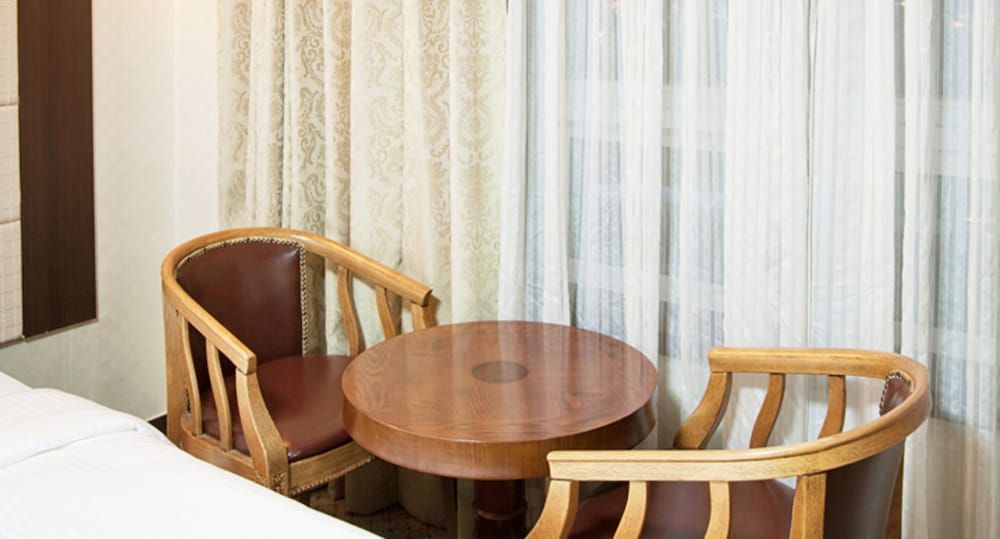 The Cheil Hotel Onyang Standard Twin Room 3