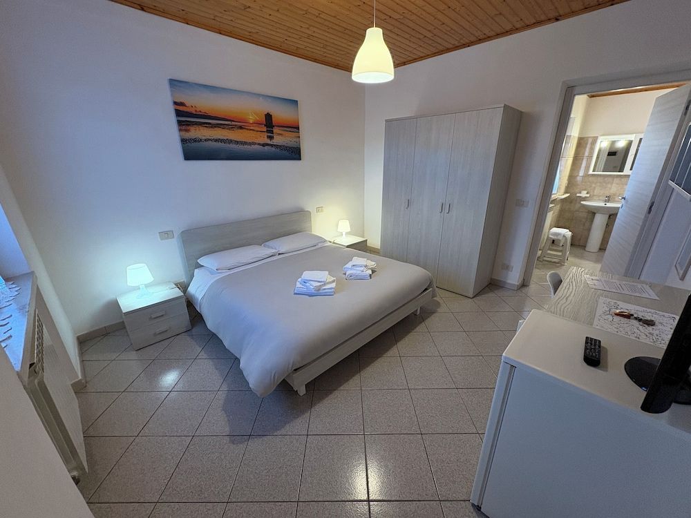 Classic Double Room, Garden View