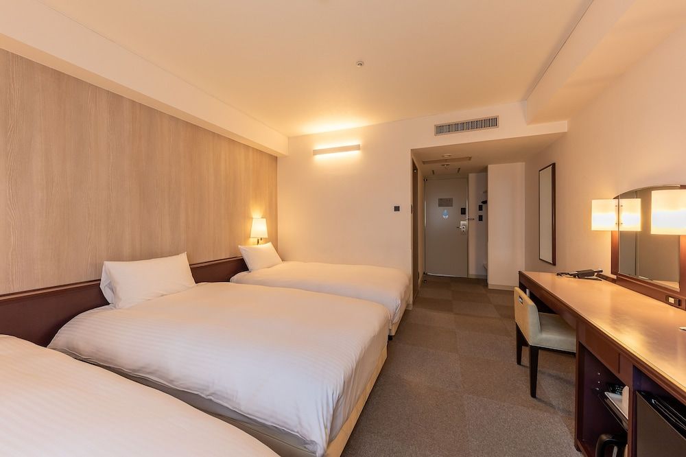 Court Hotel Asahikawa Triple Room, Non Smoking 2