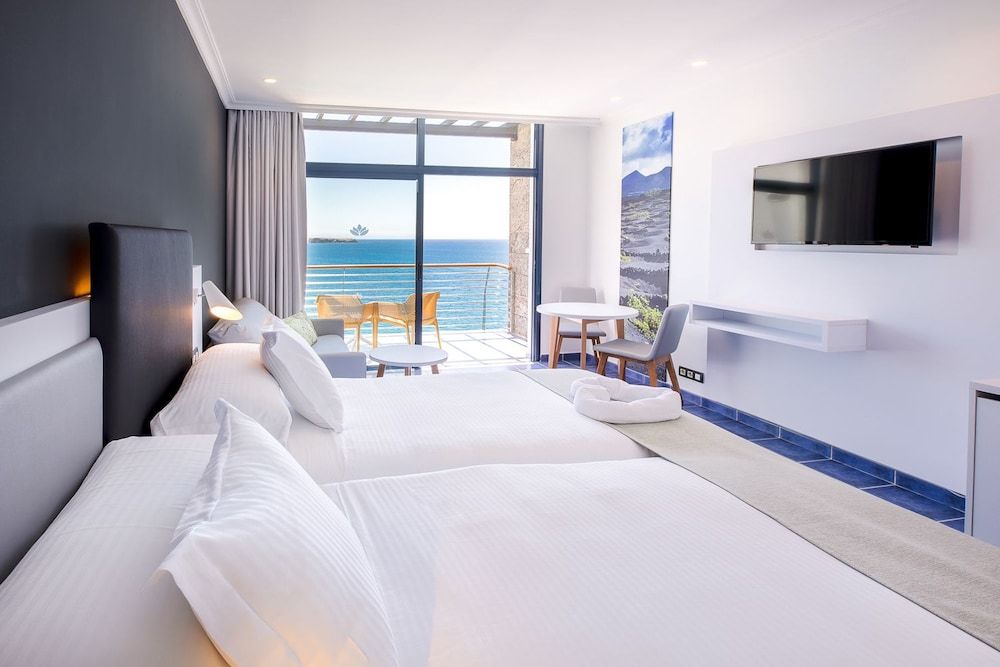 Twin Room, Sea View (Frontal)