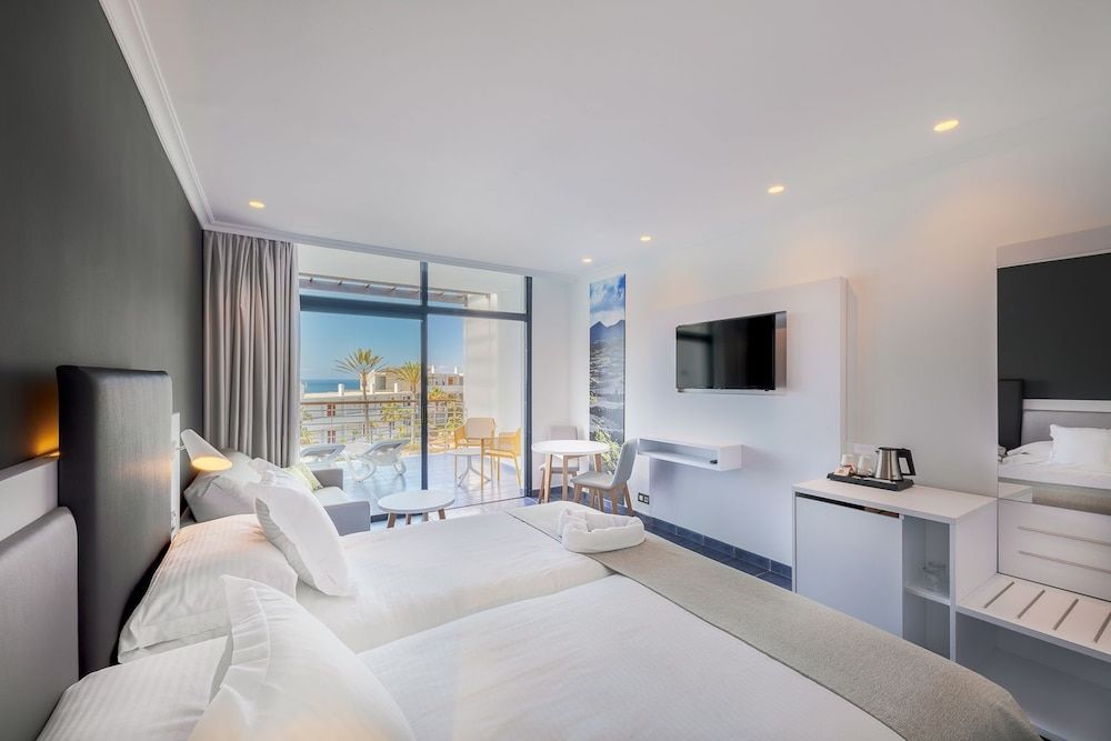 Double or Twin Room, Sea View