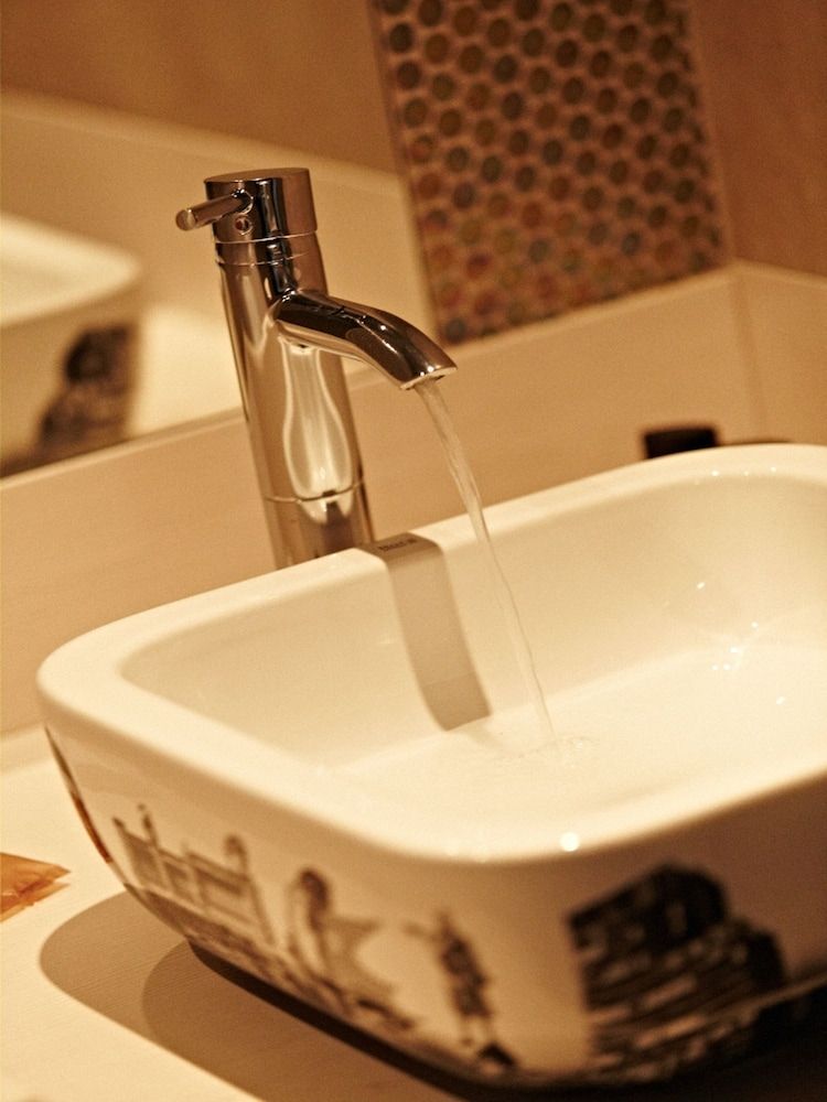 Kongres Hotel Roca Standard Suite, 1 Double Bed with Sofa bed 5