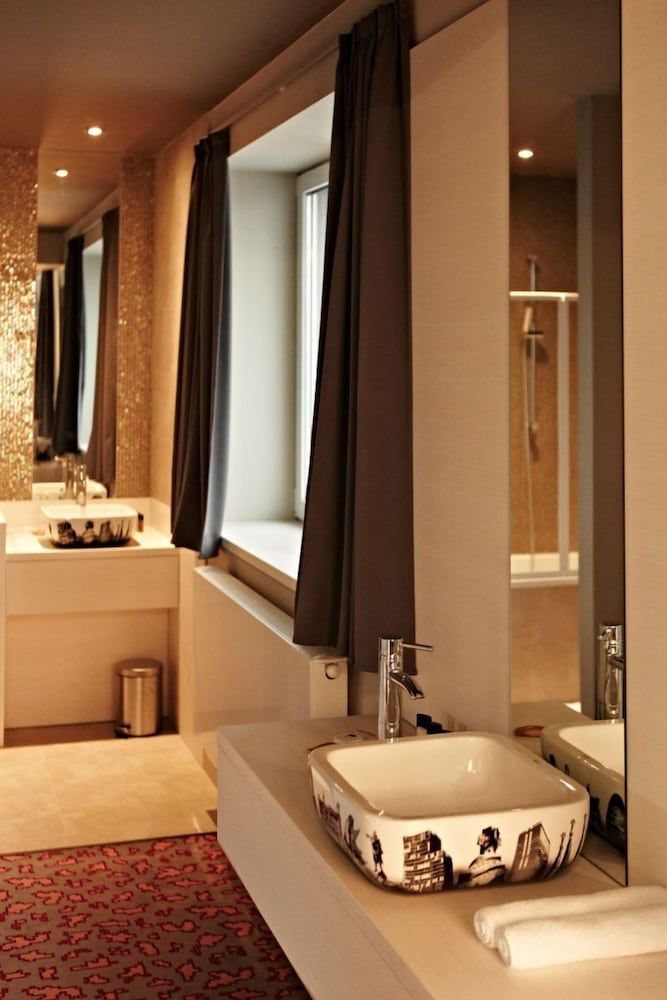 Kongres Hotel Roca Standard Suite, 1 Double Bed with Sofa bed 7