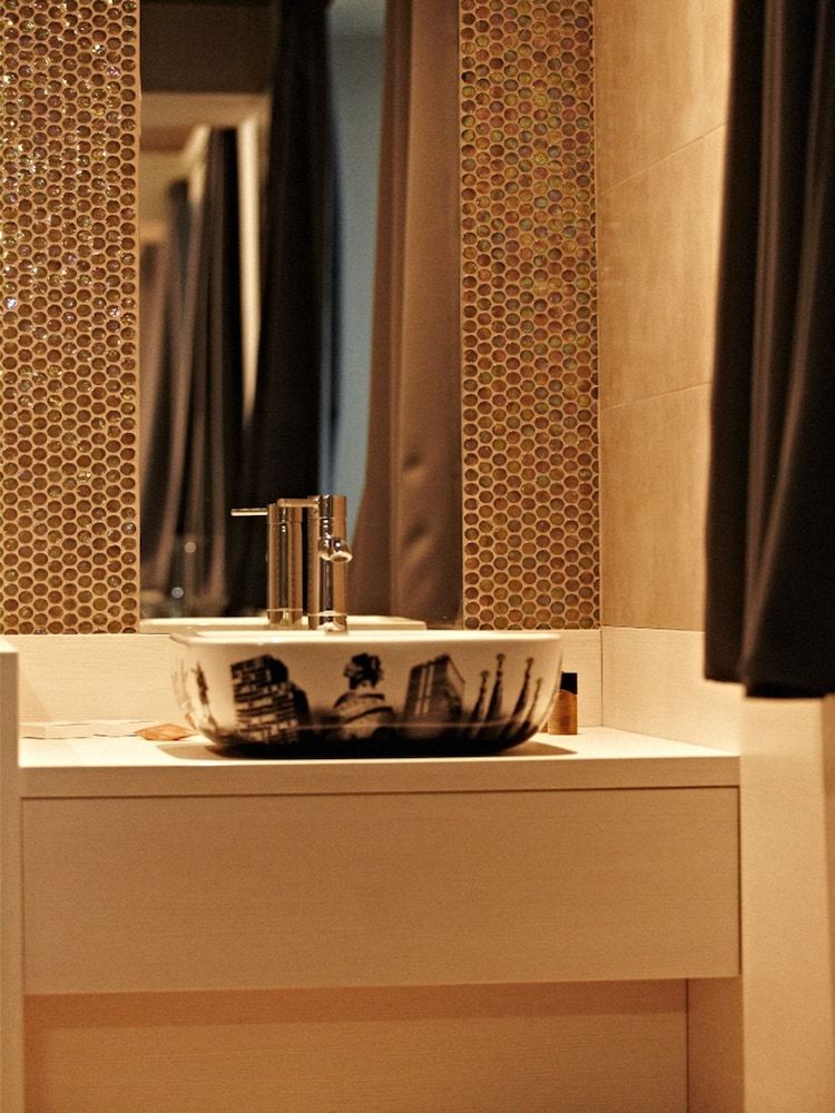 Kongres Hotel Roca Standard Suite, 1 Double Bed with Sofa bed 6