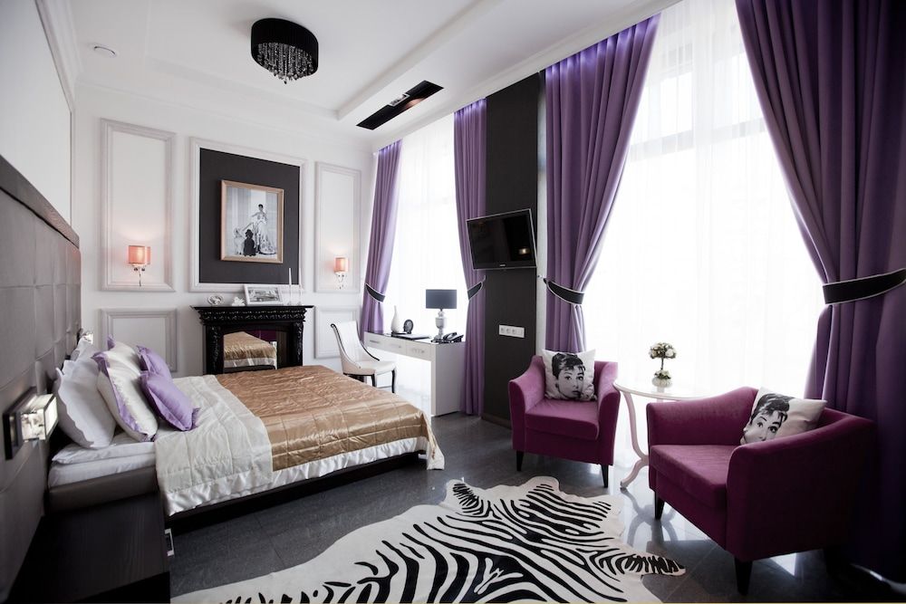 Design Double Room with Jacuzzi