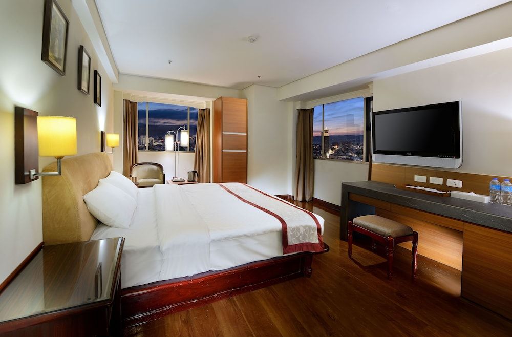 Cheng Pao Hotel Basic Twin Room 2