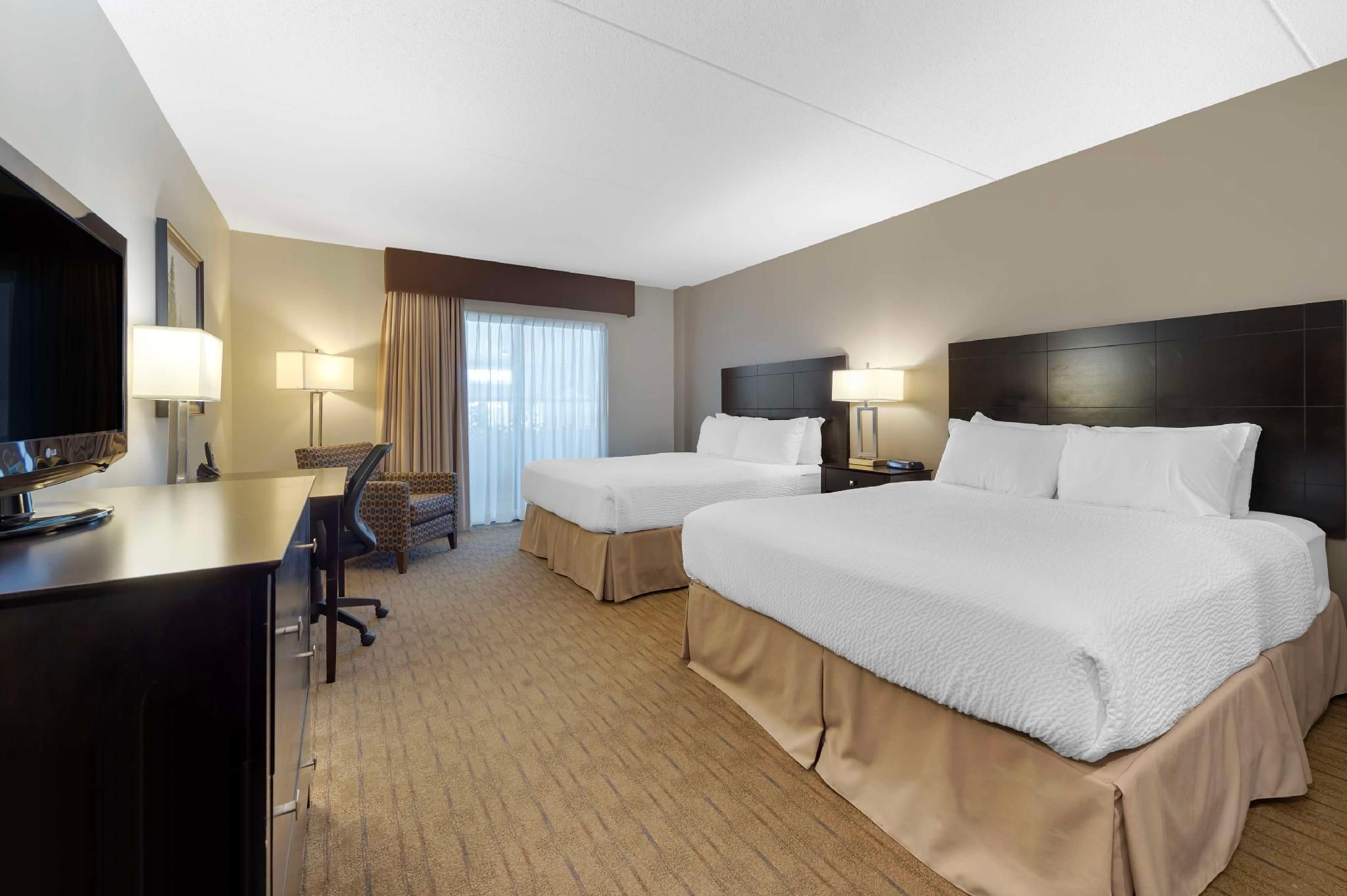 Best Western Pembroke Inn & Conference Centre 2 Queen Beds, Non-Smoking, Poolside, Flat Screen Television, High Speed Internet Access, Mini Fridge