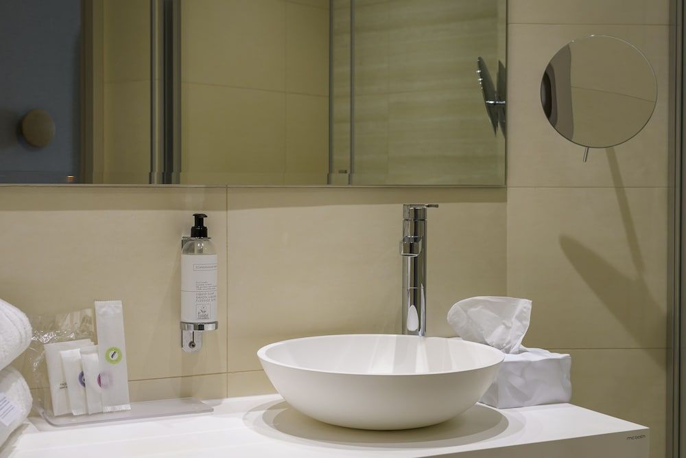 Best Western Montecristo Classic Room, 1 King Bed, Non Smoking 5