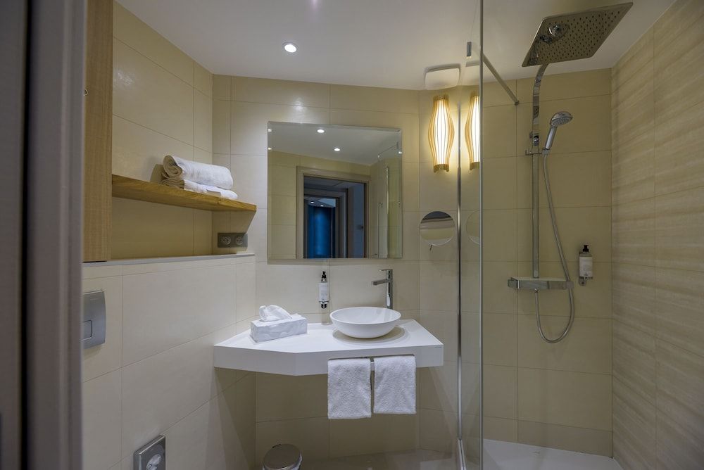 Best Western Montecristo Classic Room, 1 King Bed, Non Smoking 3