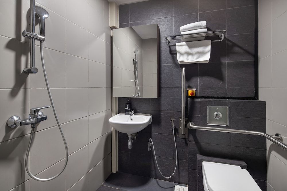 The Quay Hotel West Coast Superior Double Room, No Windows 3