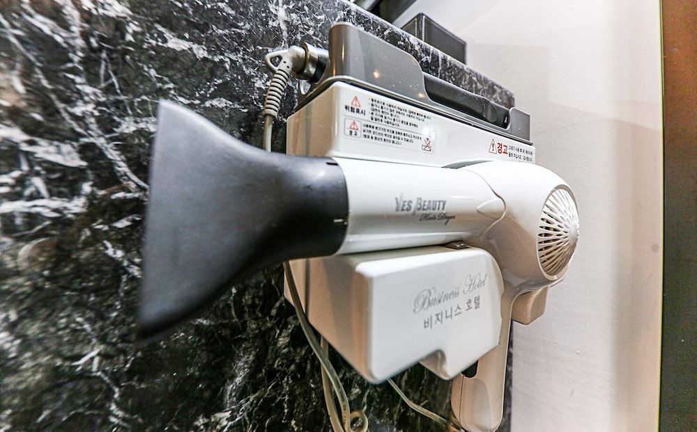 Business Hotel Deluxe Double Room 9