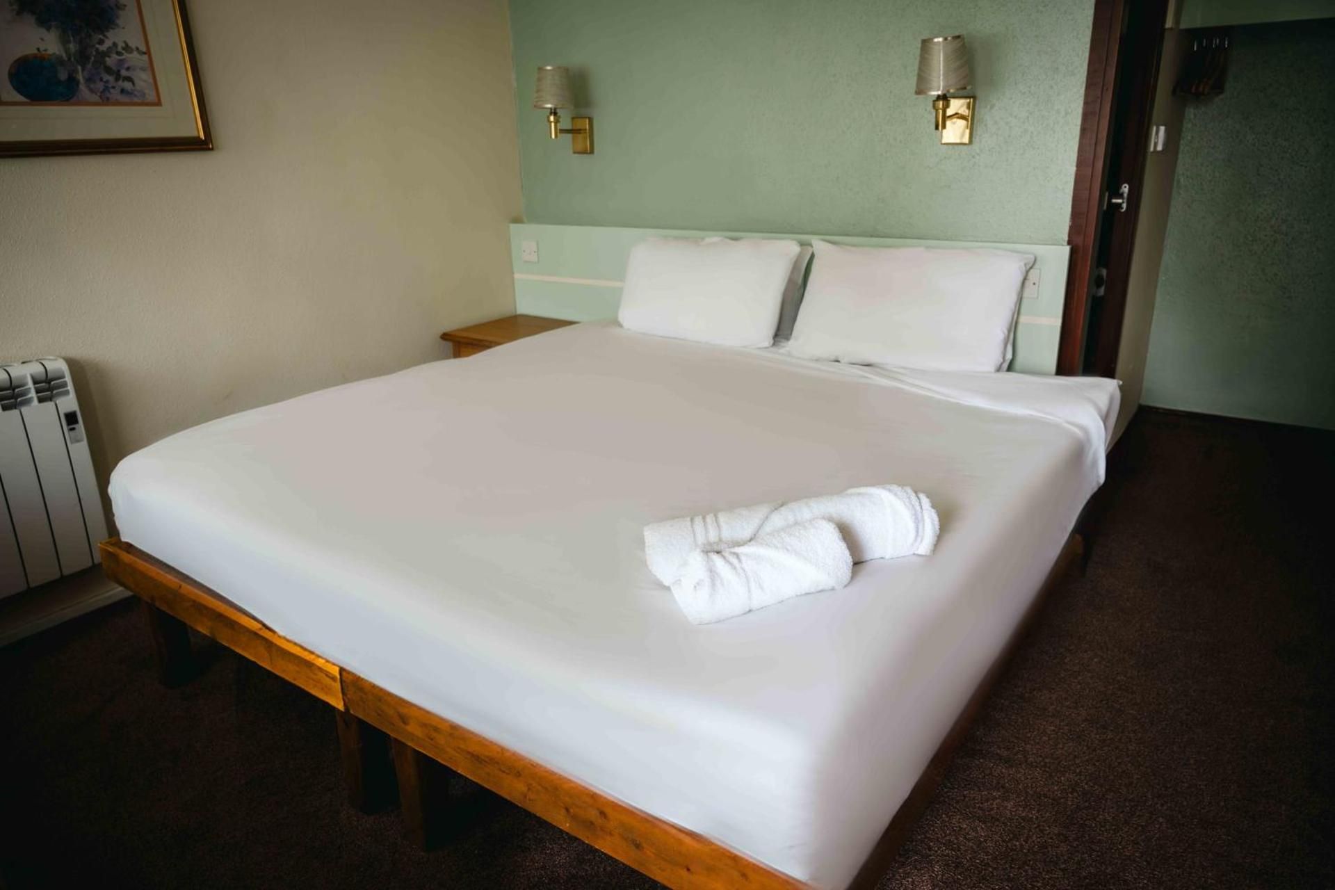 Primelodge Rotherham Double Room 3