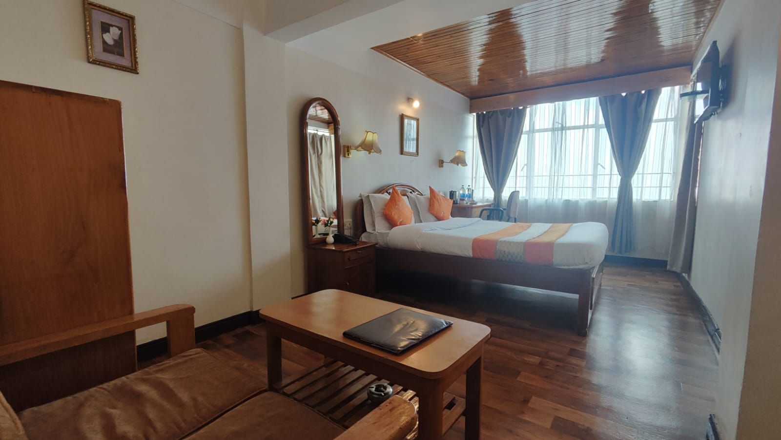 Hotel North Star Deluxe Room (Town View)