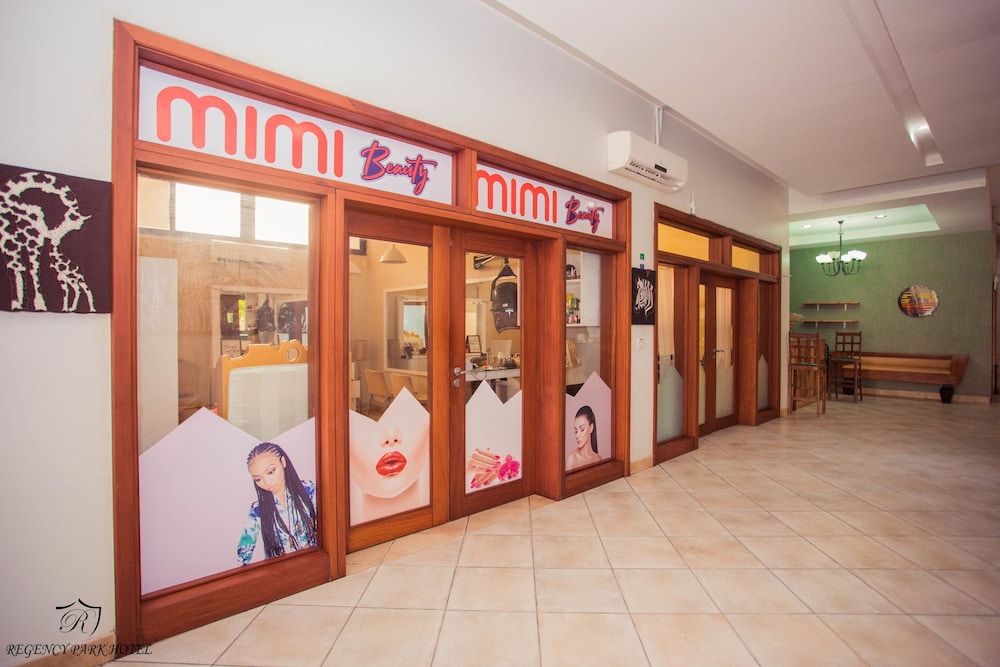 undefined Regency Park Hotel 9