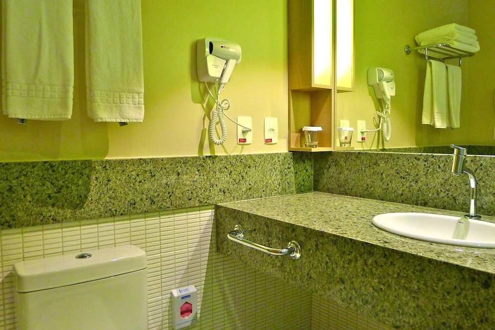 iu-á Hotel Superior Room 4