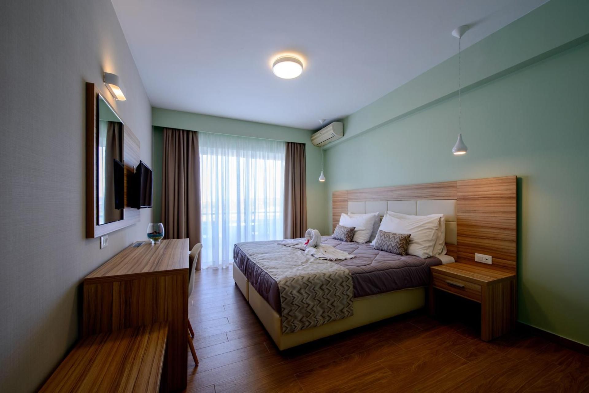 Superior Twin Room with Garden View
