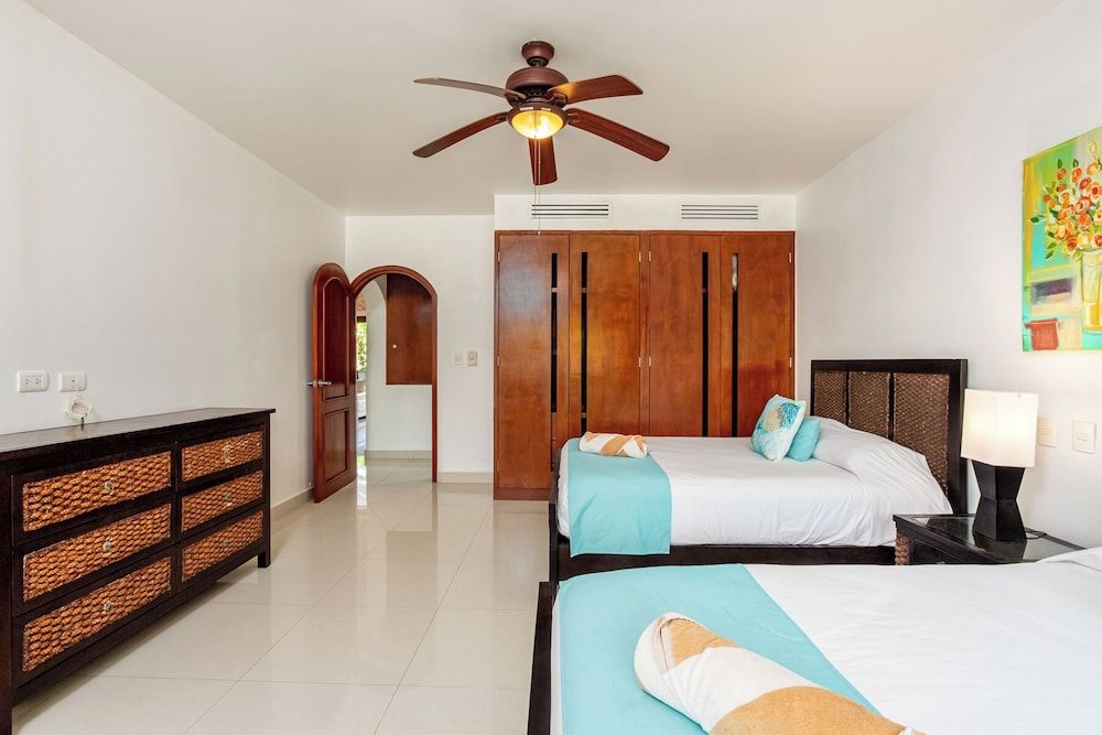 Luxury Apartment, Marina View
