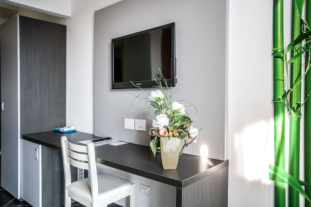 Hotel Oceanomare Deluxe Double Room 7