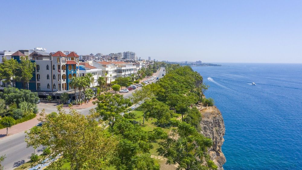 undefined Nebilux Hotel 8