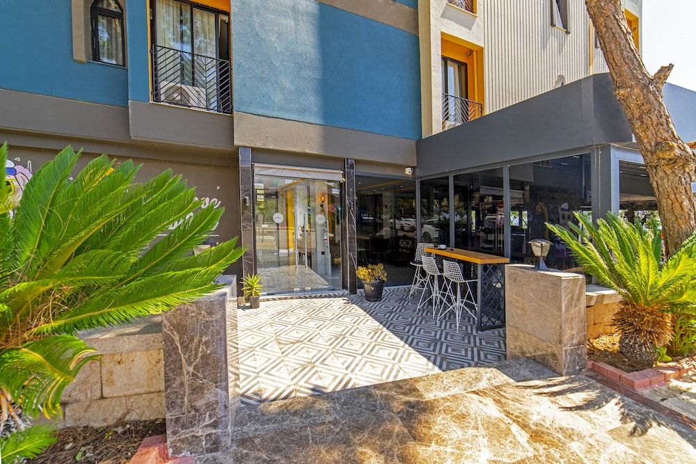 undefined Nebilux Hotel 5