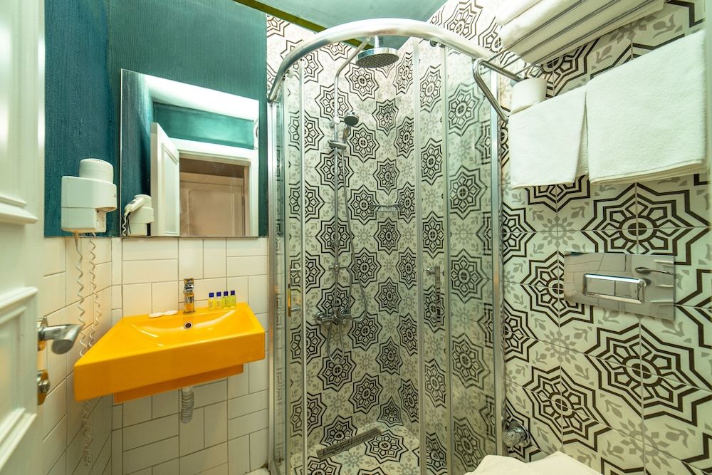 Nebilux Hotel Double Room, Sea View 8