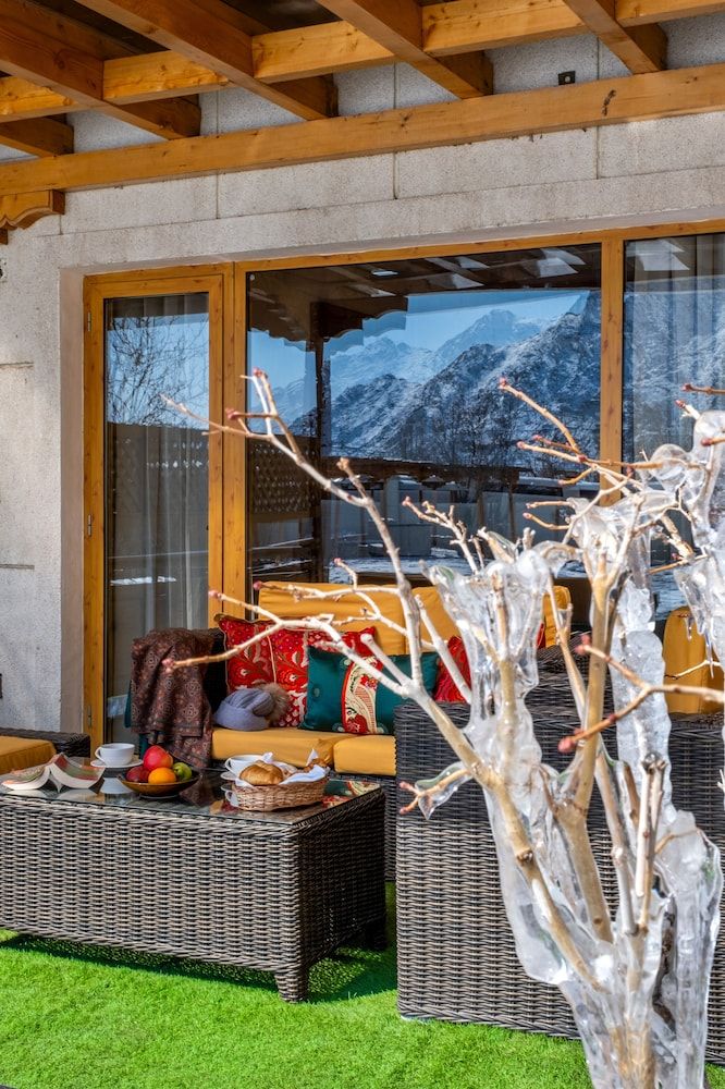 The Grand Dragon Ladakh Premier Heritage Room 9