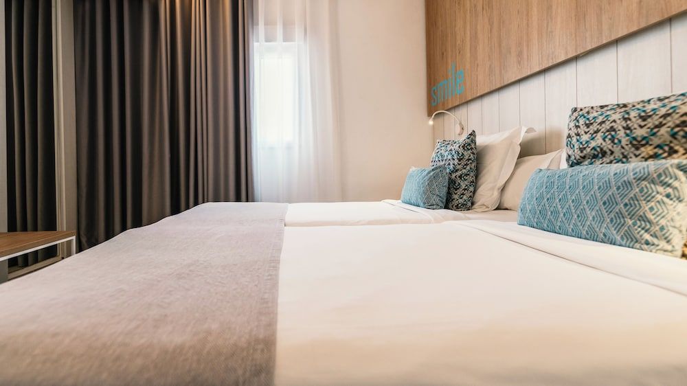 Suite, 2 Bedrooms (4 adults + 2 children)