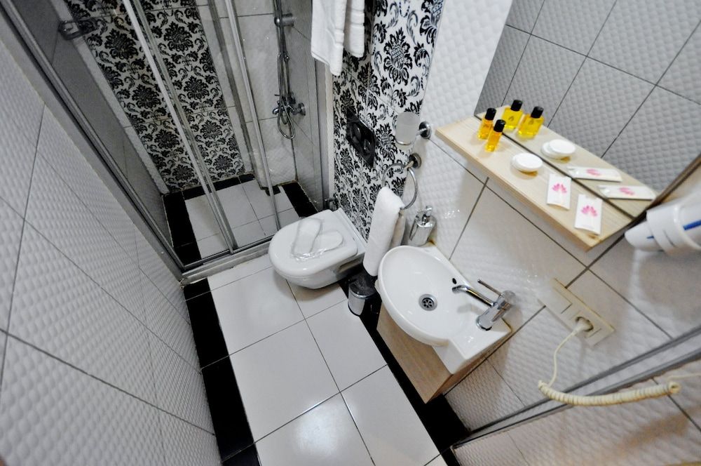 The Beyoglu House Standard Double Room 6