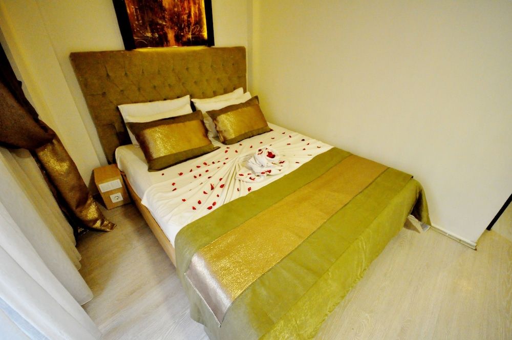 The Beyoglu House Standard Double Room 5