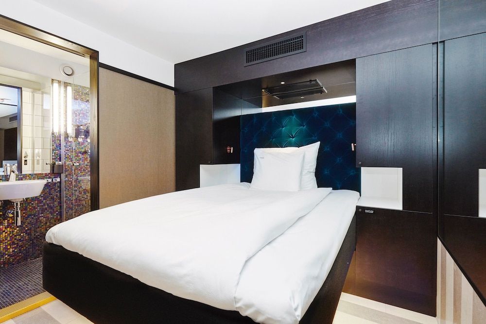 Vox Hotel Smart, Windowless, 140 cm bed 2