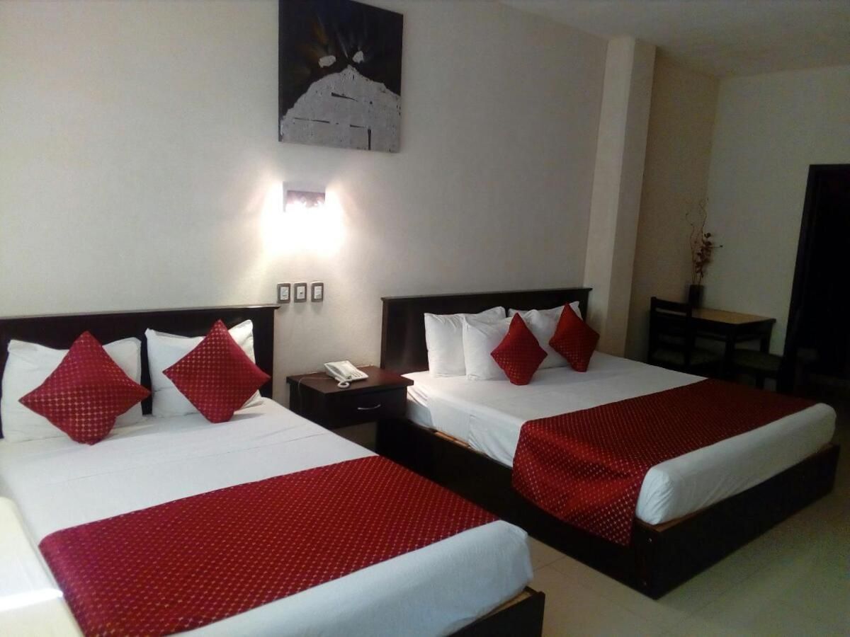 Hotel Madrid Tuxtla Triple Room 4