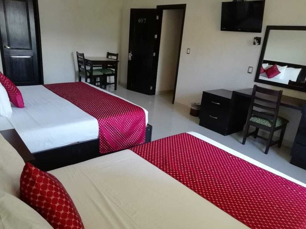 Hotel Madrid Tuxtla Triple Room 2
