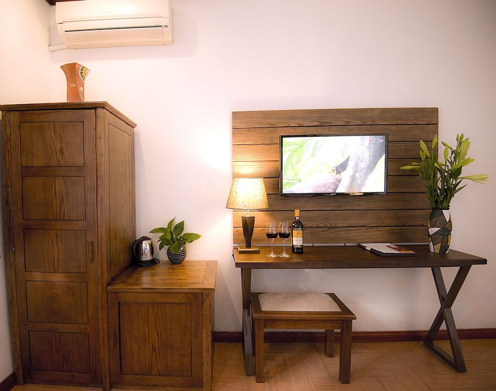 City Bay Hotel Double Room 8