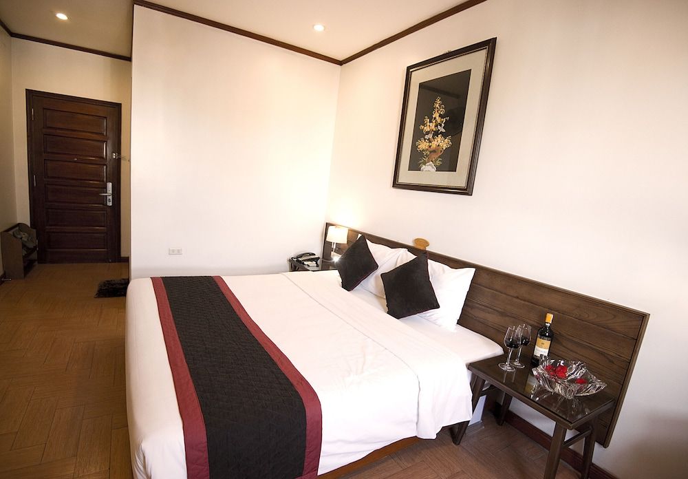 City Bay Hotel Double Room 7