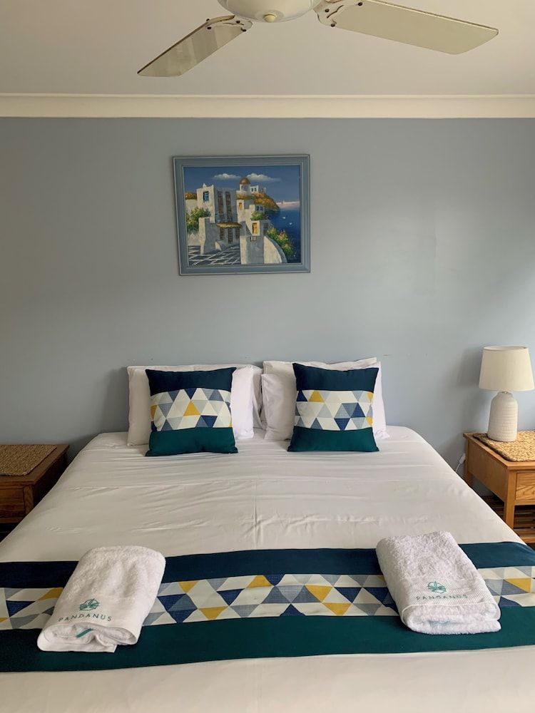 2 Bedroom Apartment - Beach and Ocean View