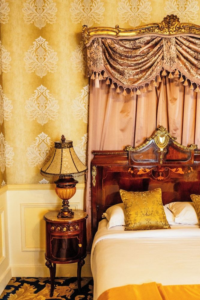 Le Metropole Luxury Heritage Hotel Since 1902 by Paradise Inn Group Golden Royal Suite Direct Sea View