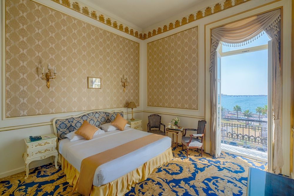 Le Metropole Luxury Heritage Hotel Since 1902 by Paradise Inn Group