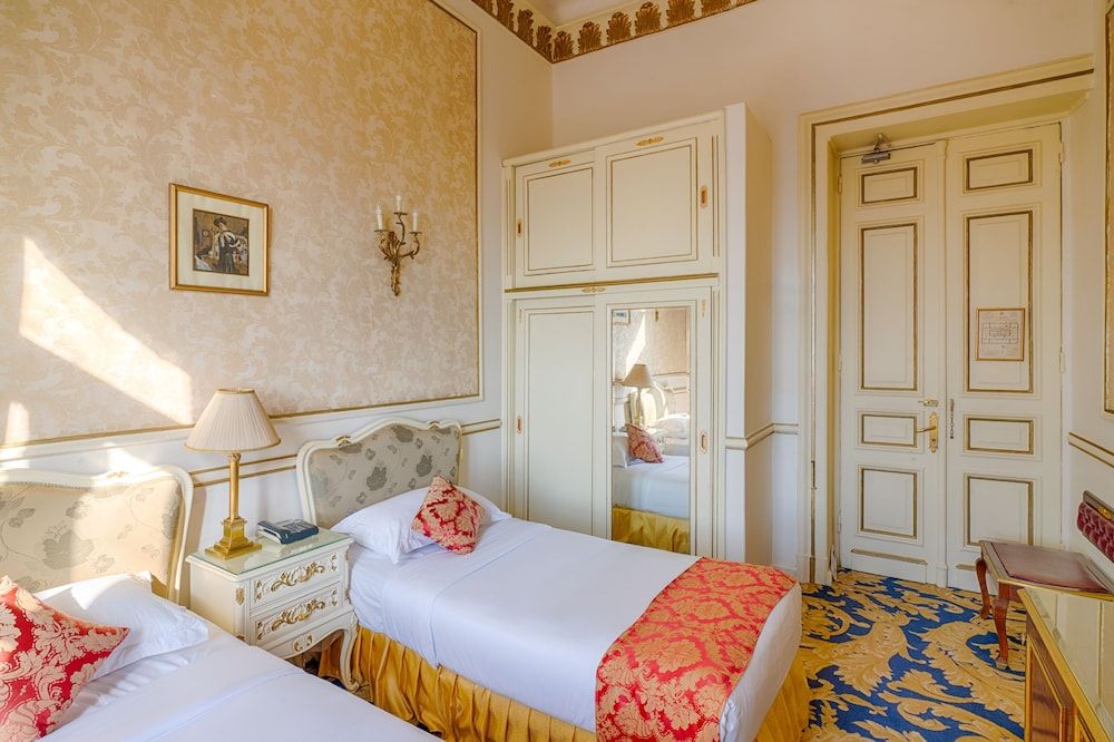 Golden Superior  Room Direct Sea View