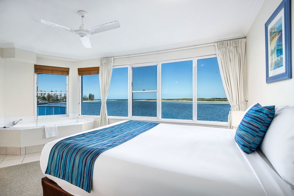 Watermark Resort Caloundra Absolute Waterfront 2 Bedroom Apartment