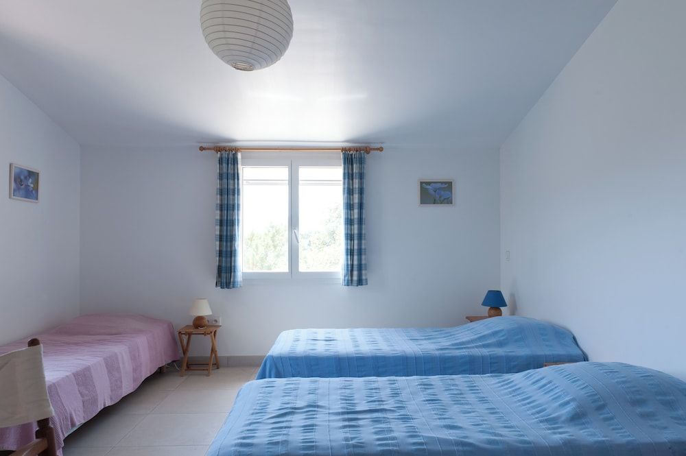 Casa Tavera - 3 bedrooms - near the beach