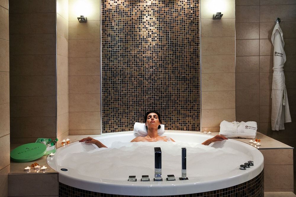 Premier Luxury Mountain Resort Honeymoon Suite, 1 Double Bed, Hot Tub, Mountain View 5