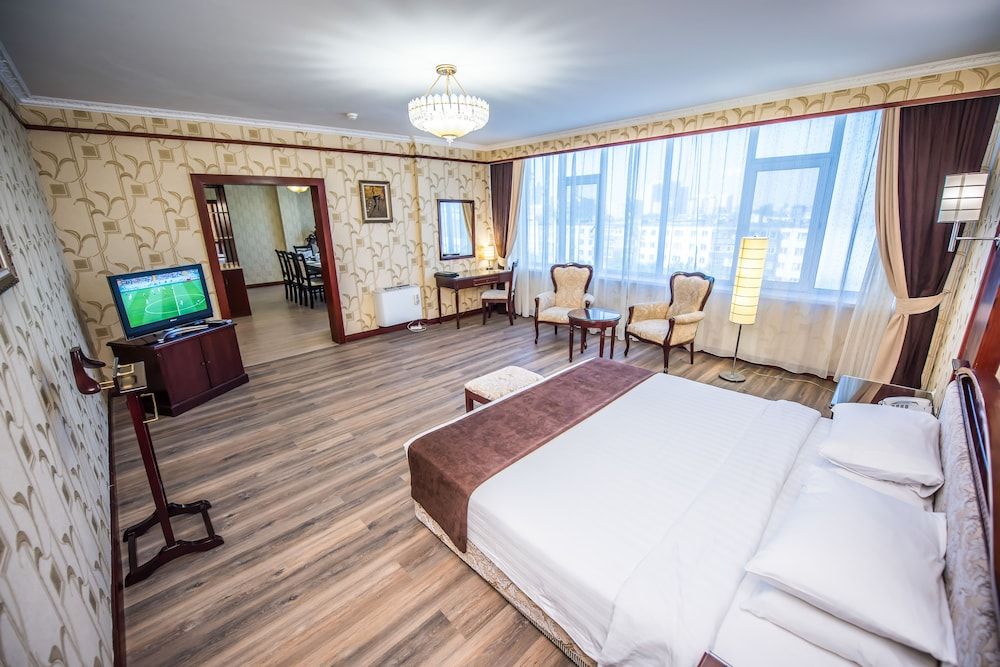 G Empire Senior Suite, 1 Bedroom 16