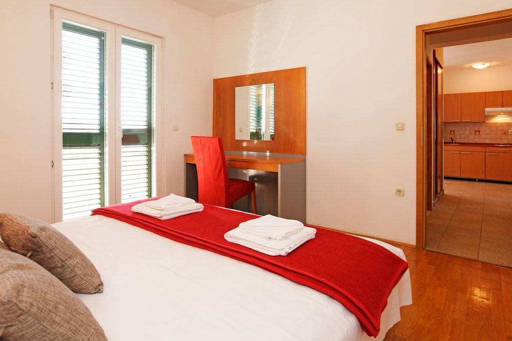 Studio Suite with Balcony Sea View